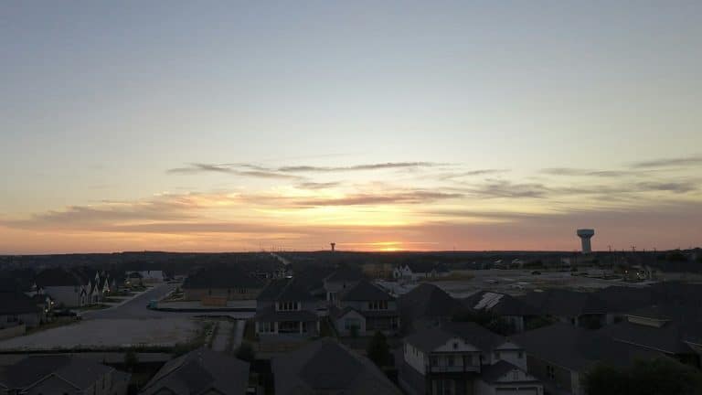Free nights electricity plans in Texas - how they work and who they are for